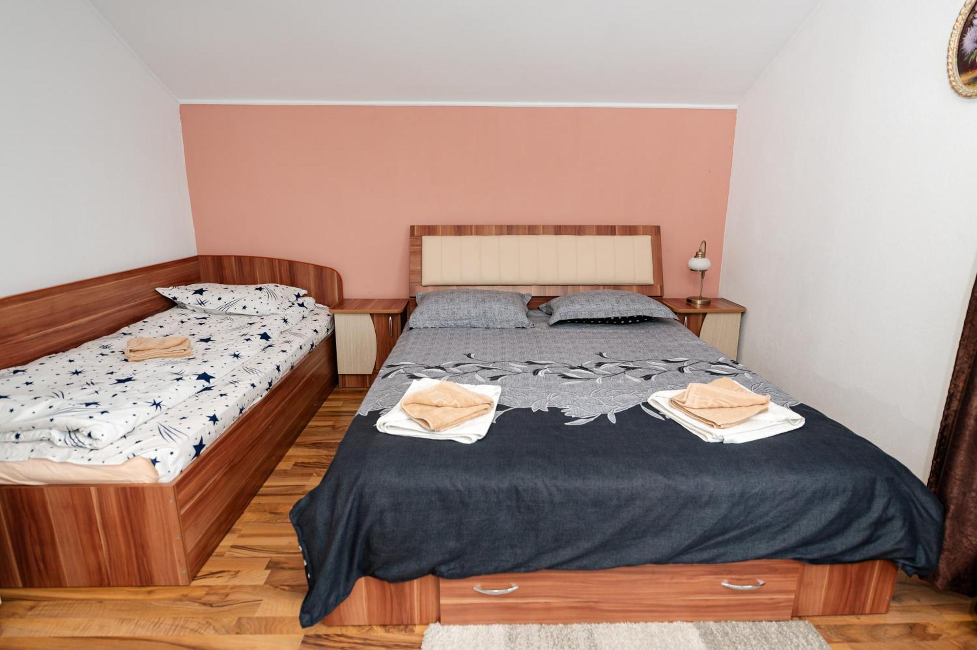 Hotel Casa Alex Călimăneşti Zewnętrze zdjęcie