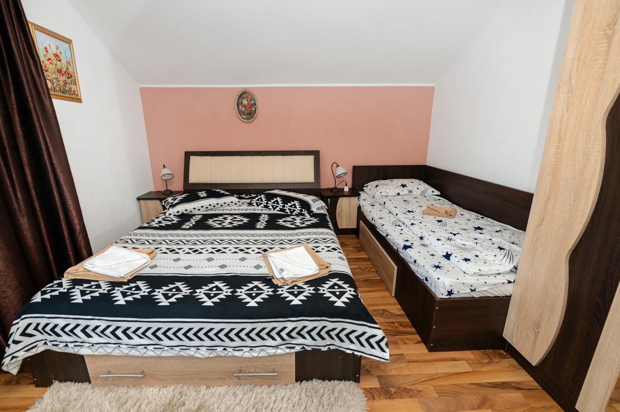 Hotel Casa Alex Călimăneşti Zewnętrze zdjęcie