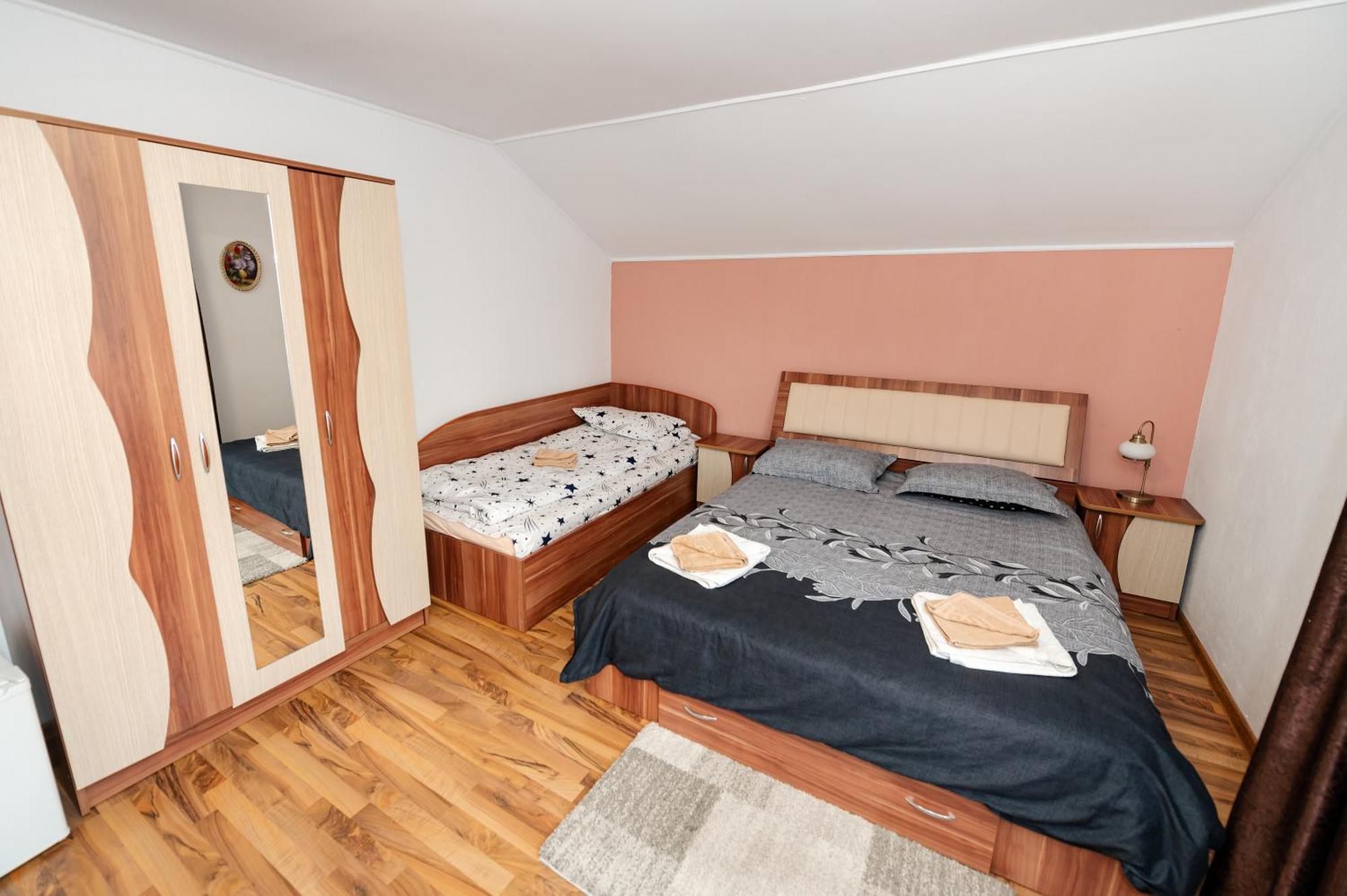 Hotel Casa Alex Călimăneşti Zewnętrze zdjęcie